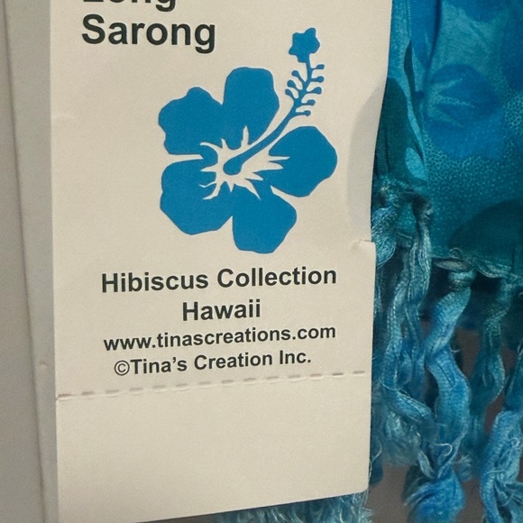 Vibrant Blue Floral Hawaiian Sarong - Picture 4 of 6